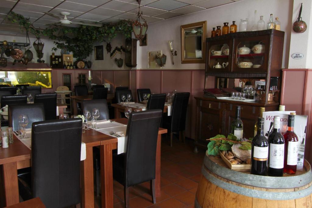 Hotel Restaurant Zeeland Tholen Extérieur photo