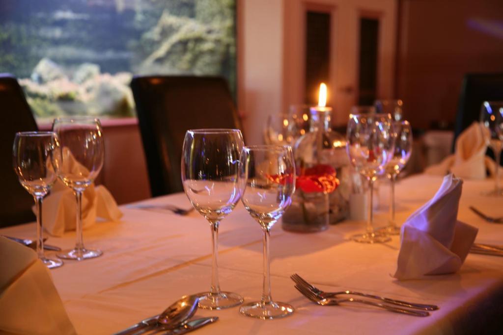 Hotel Restaurant Zeeland Tholen Extérieur photo
